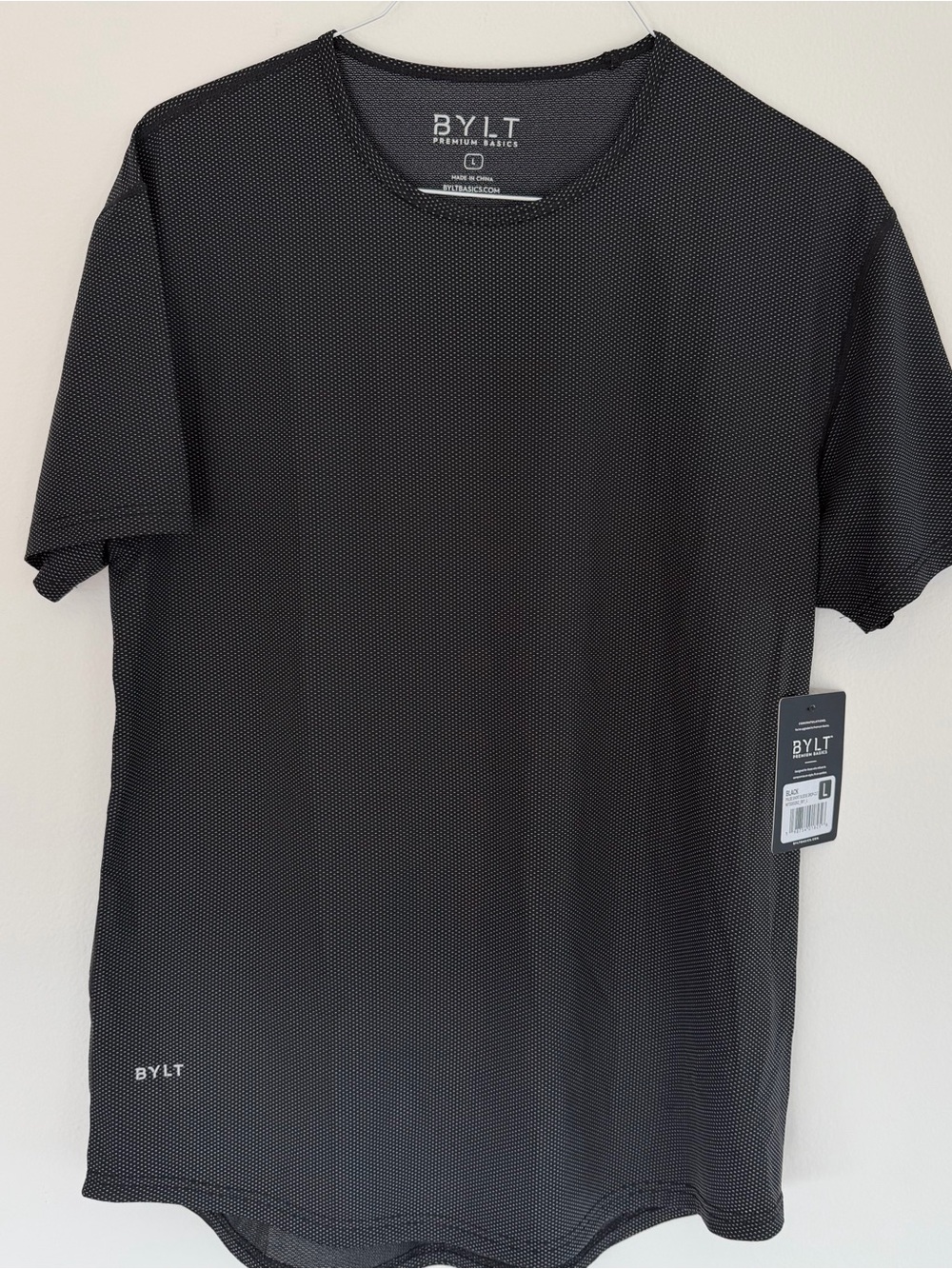 BYLT Men’s Drop-Cut: LARGE Pulse T Shirt Black